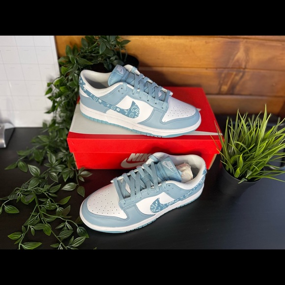 Nike Dunks Low Paisley Blue - Picture 4 of 4